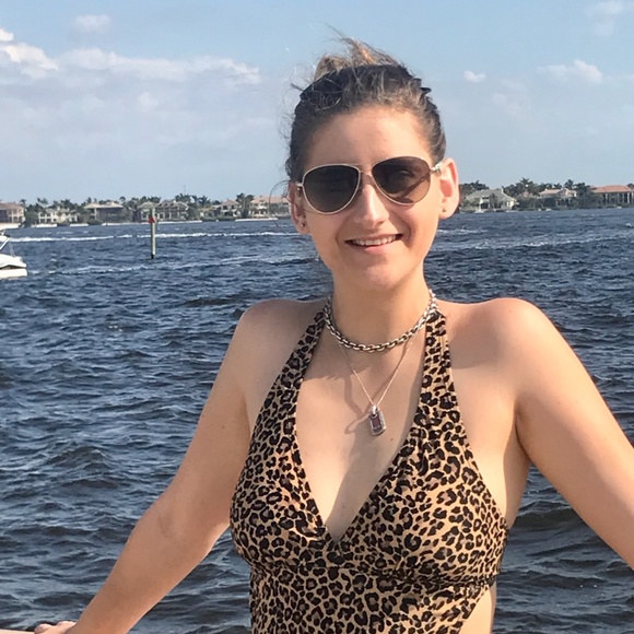 Vintage Elegance and Sustainable Style from Naples, Florida - Picture 13 of 16